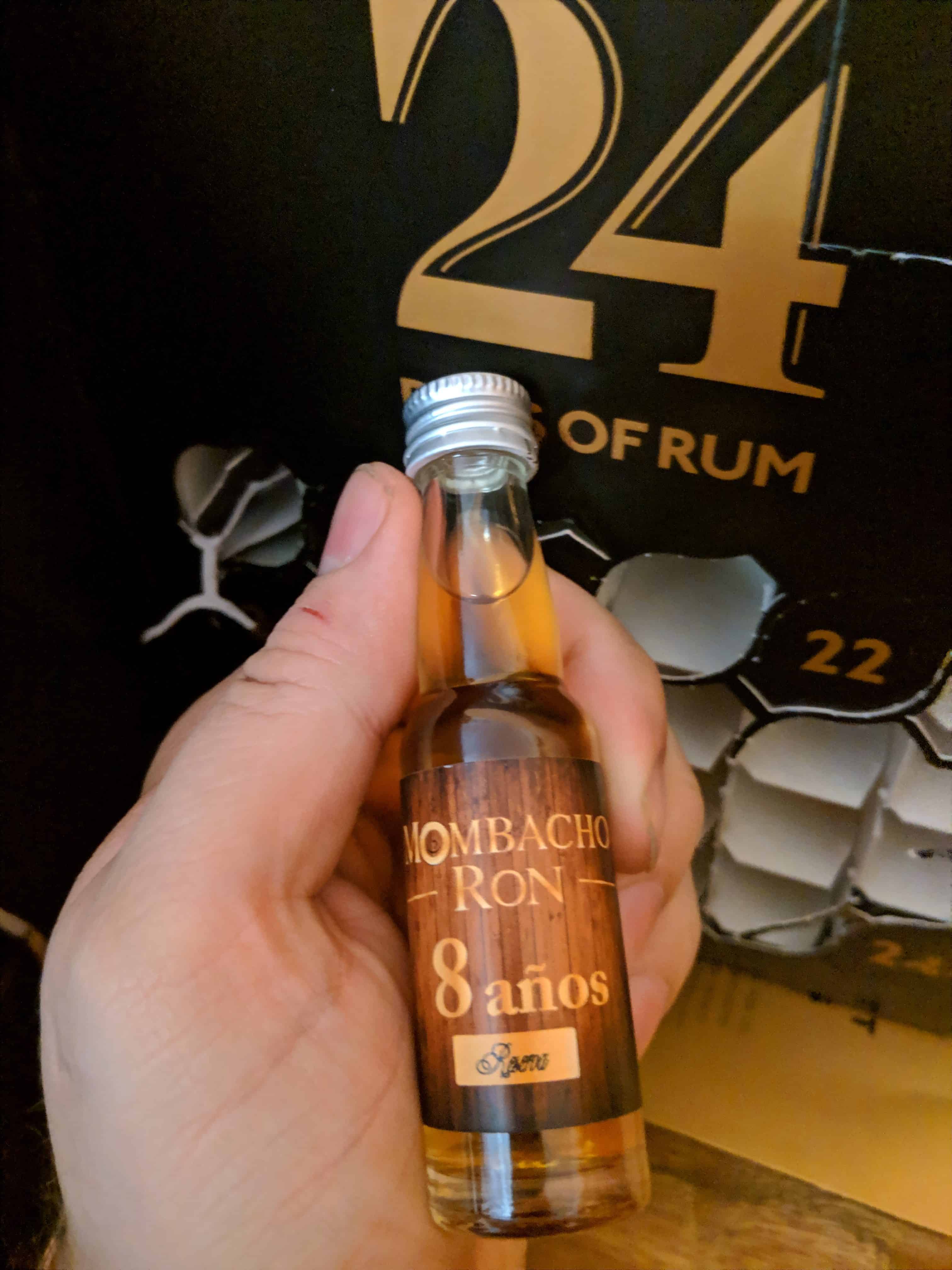 Mombacho 8y – 20. rum rumového kalendáře
