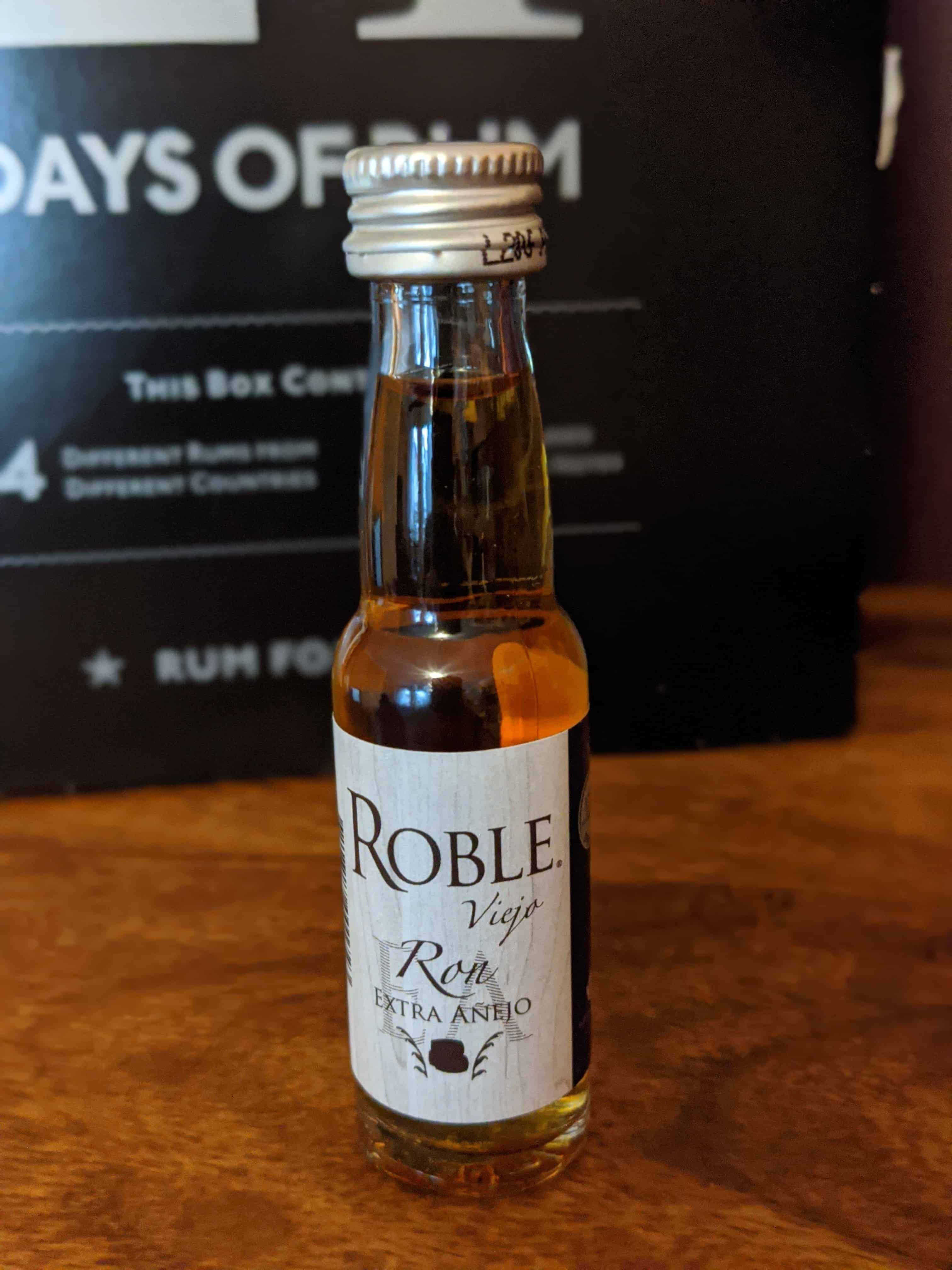 Roble Ron Extra Anejo  – 21. rumového kalendáře 2019